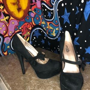 Charlotte Russe black stilettos with bow